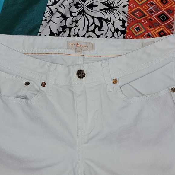 Tory Burch Classic Tory Boot Bootcut White Stretch Jeans Gold Hardware Size 28 - Picture 2 of 7